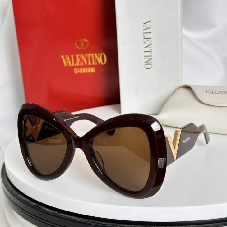 Picture of Valentino Sunglasses _SKUfw66579554fw